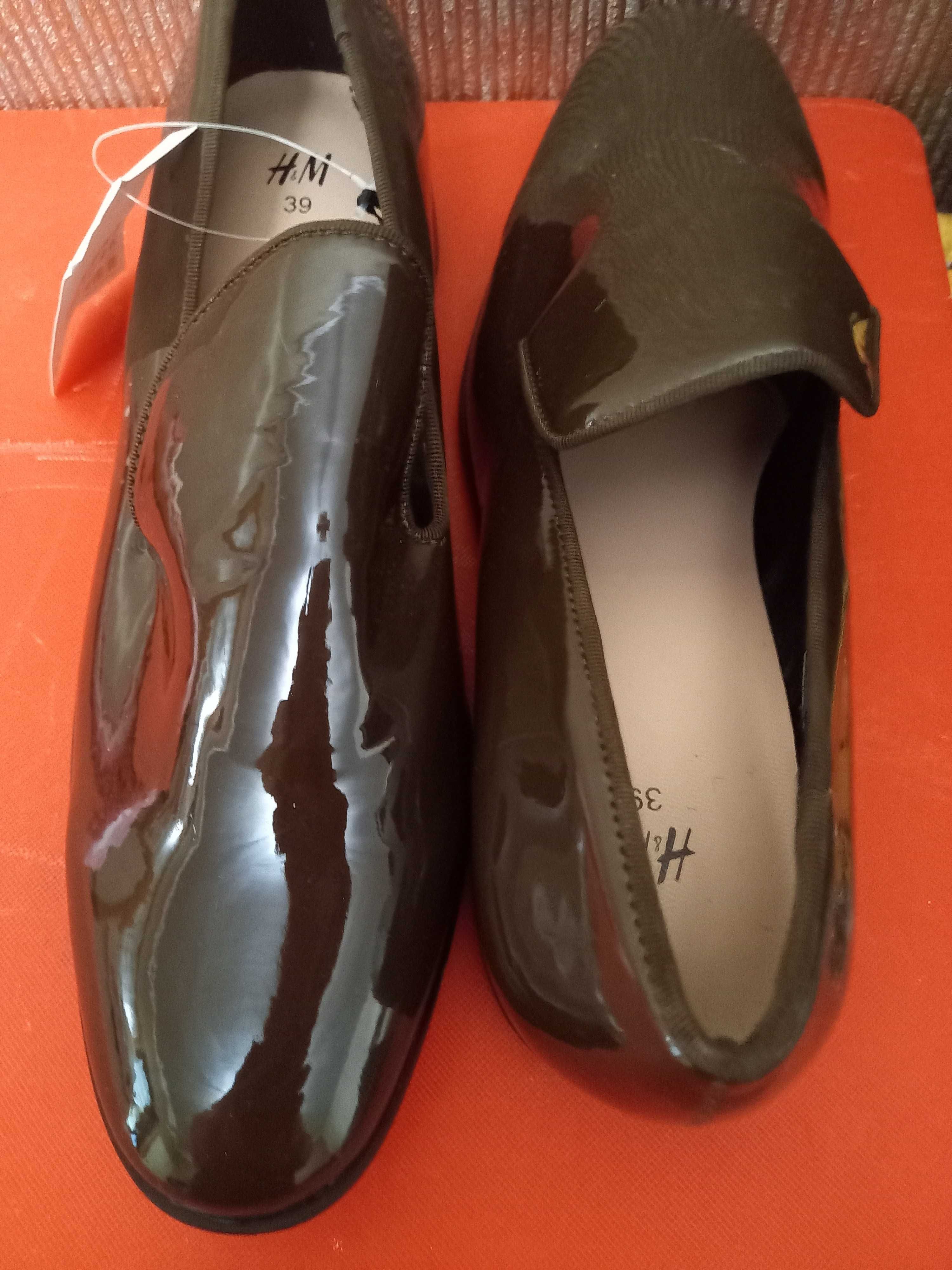 Новые туфли лоферы лак(кожа) размер 39 . Дания каталог Н и М