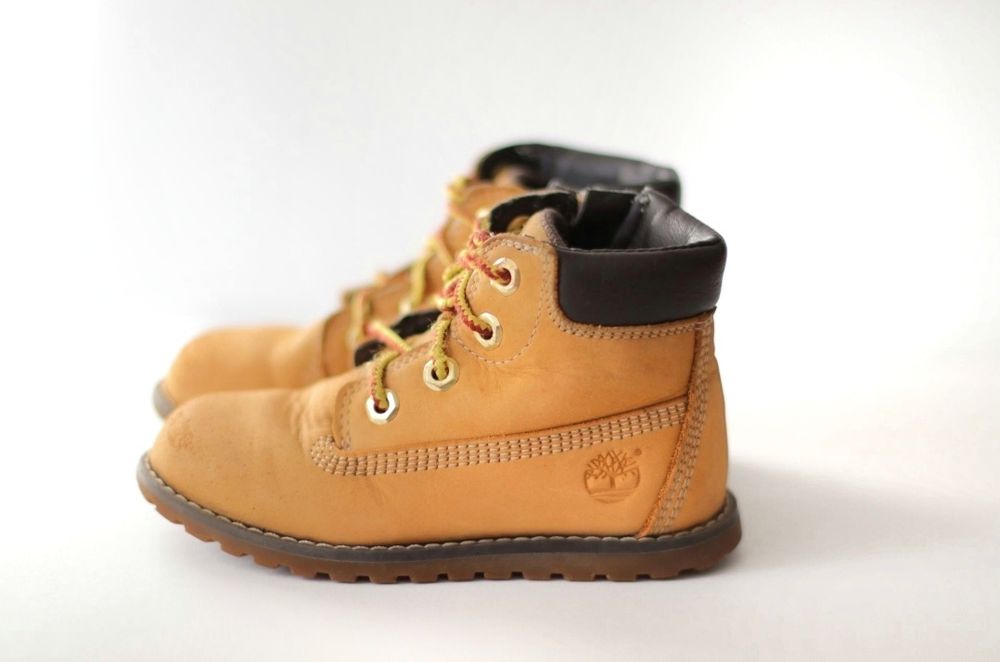 Sneakersy, śniegowce, buty zimowe, kalosze, sandały