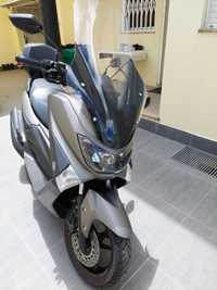 Yamaha Nmax 125 + topcase Yamaha+ 2 capacetes + alarme +blusão