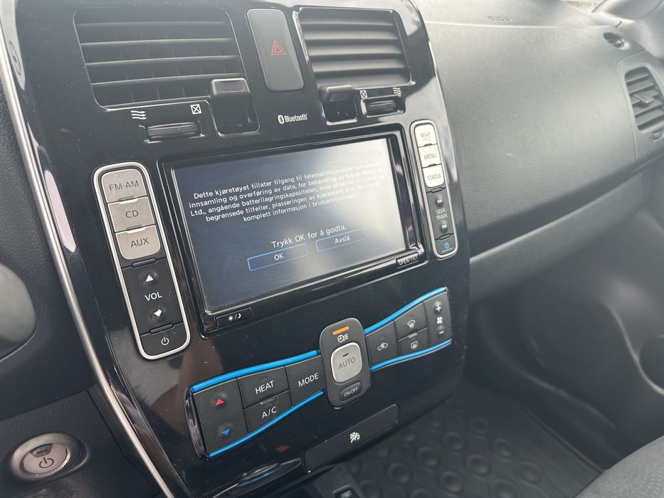 Продам Nissan Leaf 2014 г