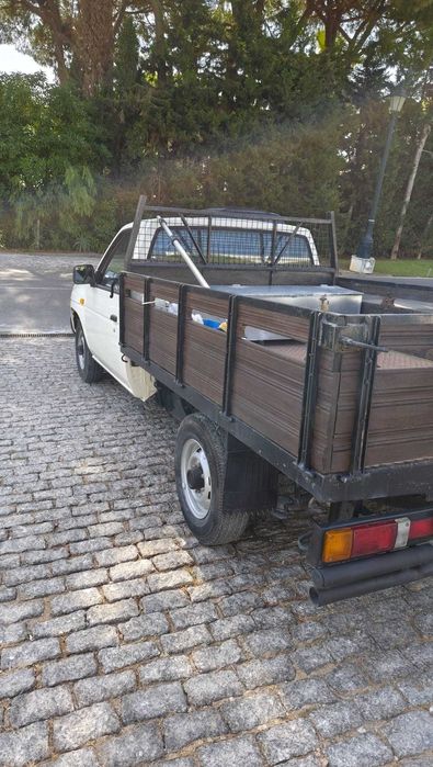 Nissan 2,5 TD 1996 Impecável 9500€