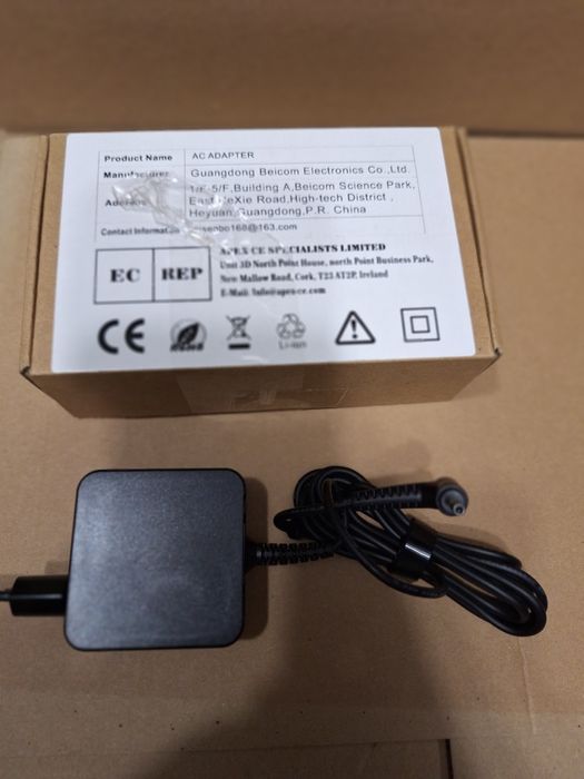 Zasilacz,adapter 45 W