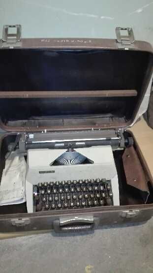 Okazja Maszyna do pisania ŁUCZNIK 1303