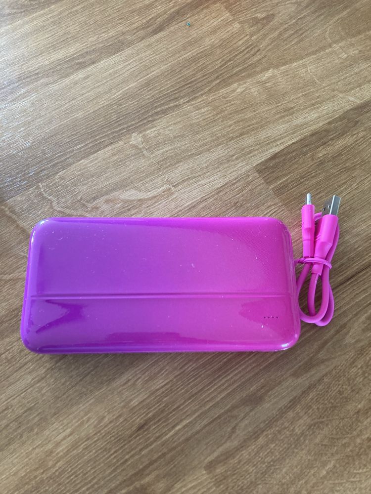 Nowy Powerbank 20 000 mAh