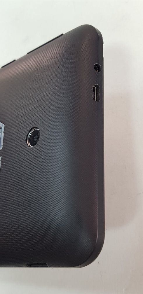 Планшет Asus MeMo Pad 7 K01A