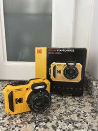 Kodak WPZ22 amarela com oferta de braçadeira