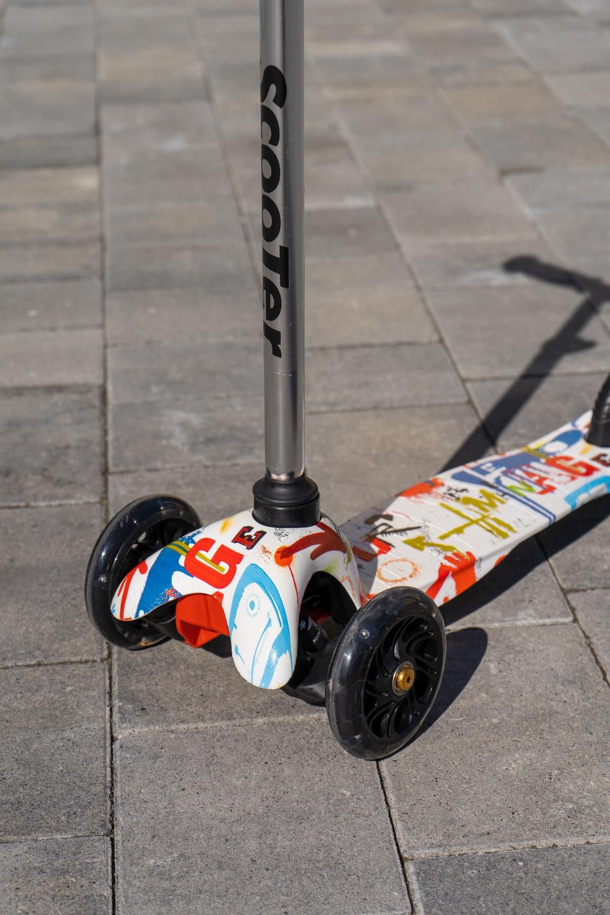 Самокат триколісний Scooter графіті, дитячий самокат