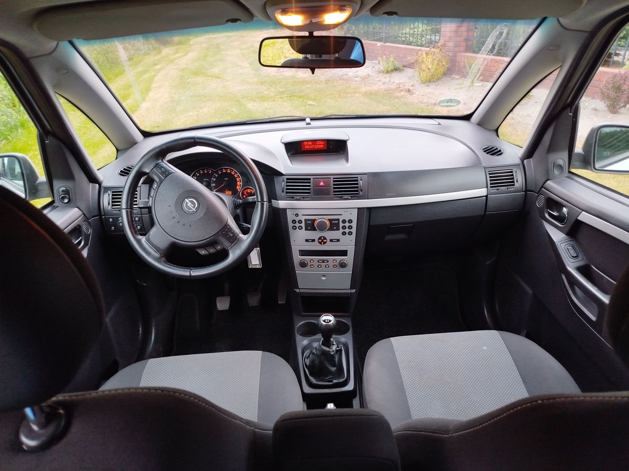 Opel Meriva bogata wersja 1.6