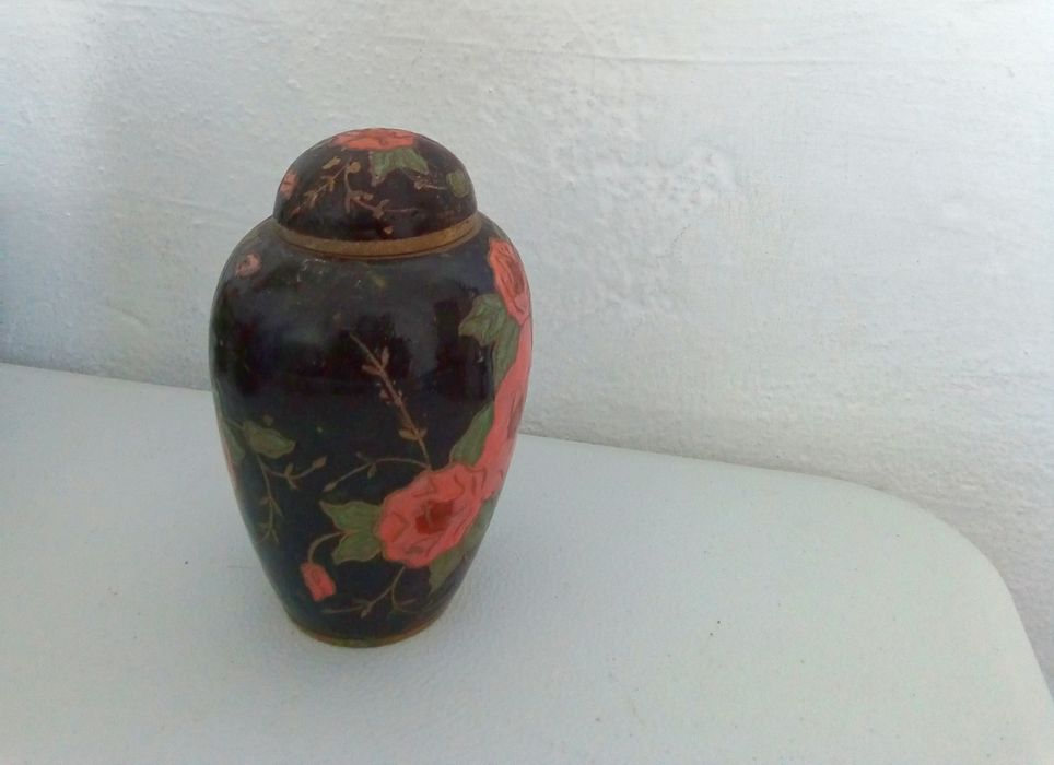 Pote em Glasoné, muito decorativo