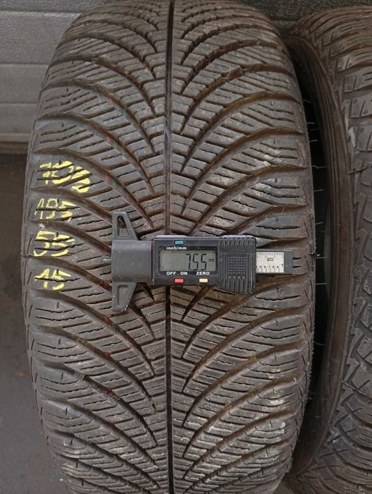 Para opon Goodyear Vector 4Seasons Gen-2 195/55 R15 85H Nr.705