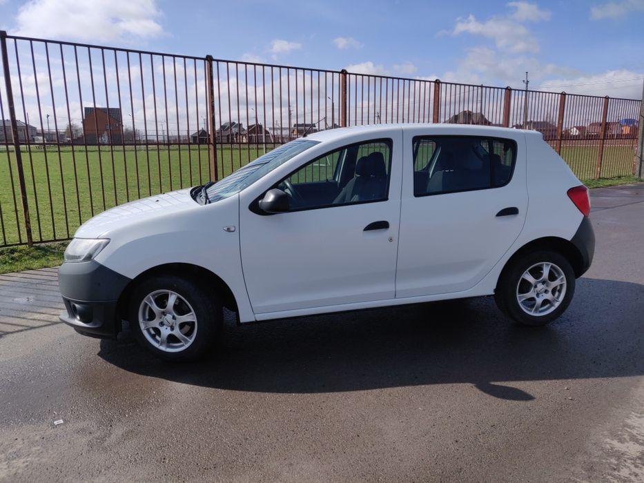 Dacia Sandero 2013 • 1.2 бензин