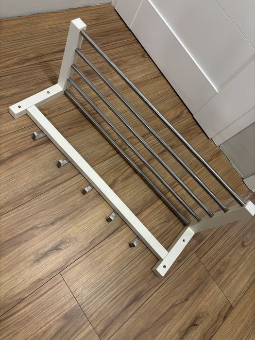 Wieszak z pòłką ikea