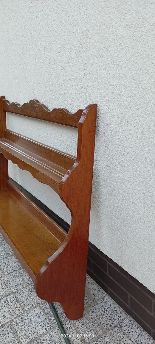 Dębowa półka kuchenna