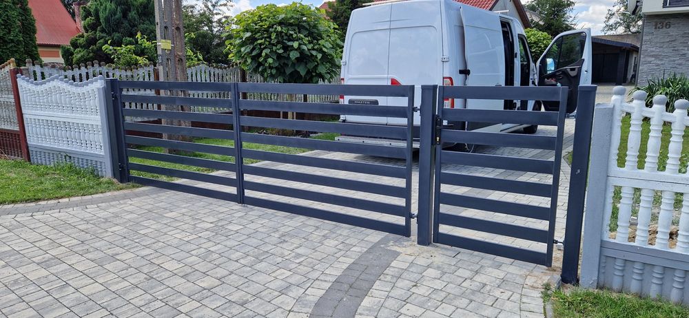 Balustrady na schody i balkon  malowane proszkowe i ze stali nierdzewn