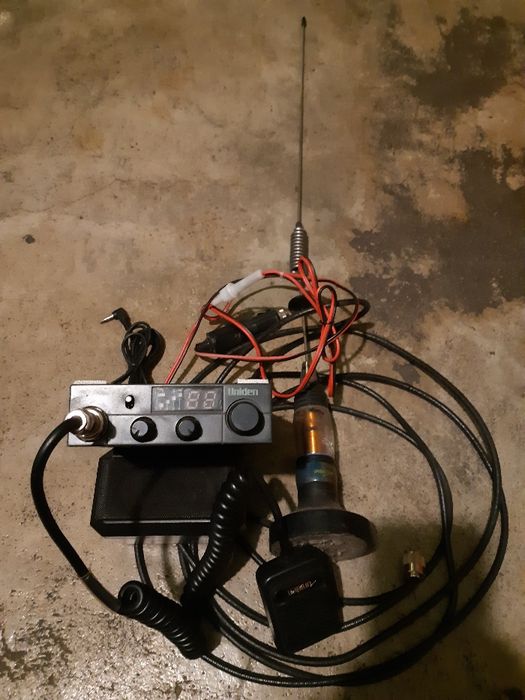 CB radio Uniden + antena President