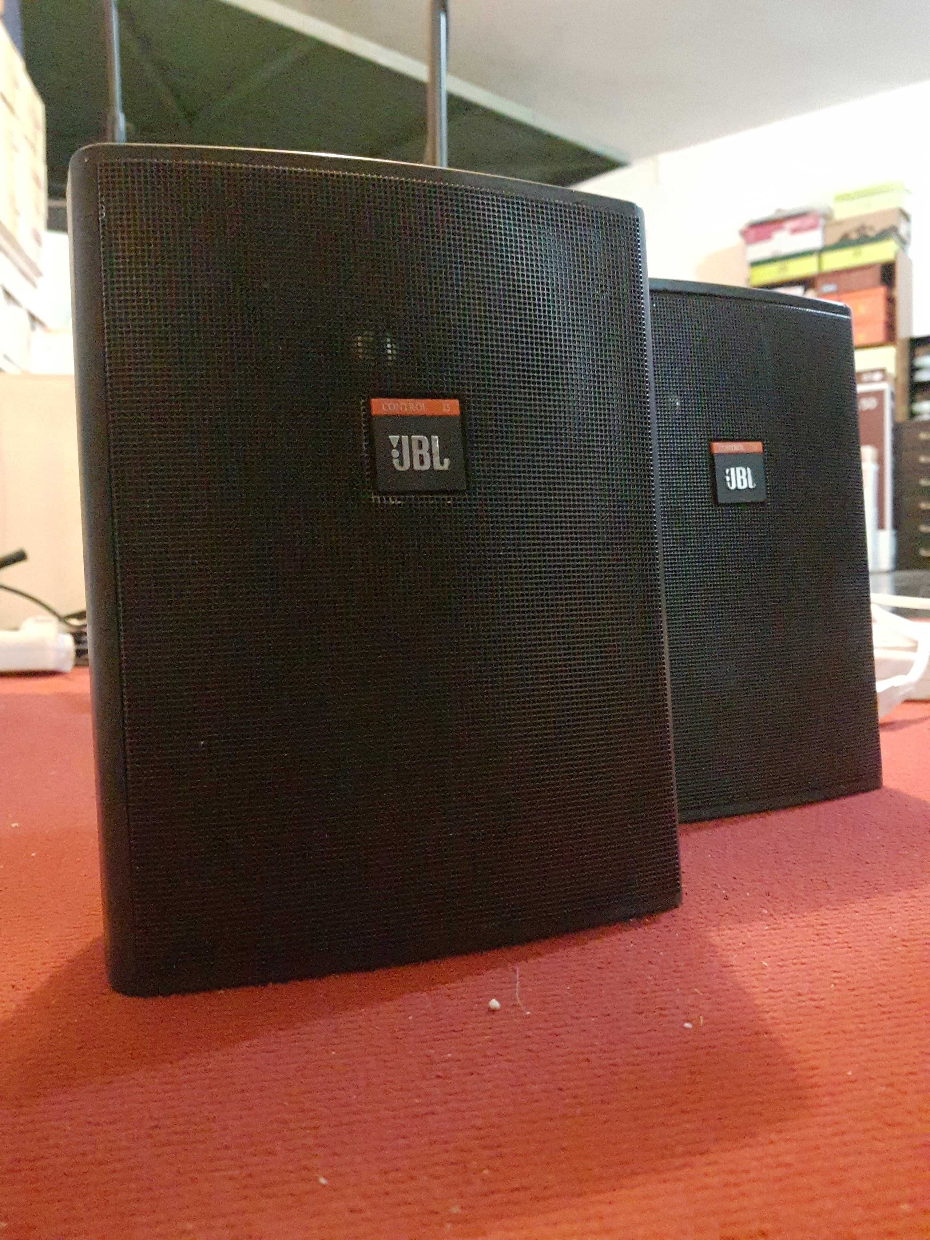 Colunas JBL Control 25