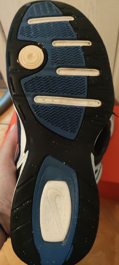 Buty sportowe Nike Air Monarch r.45,5