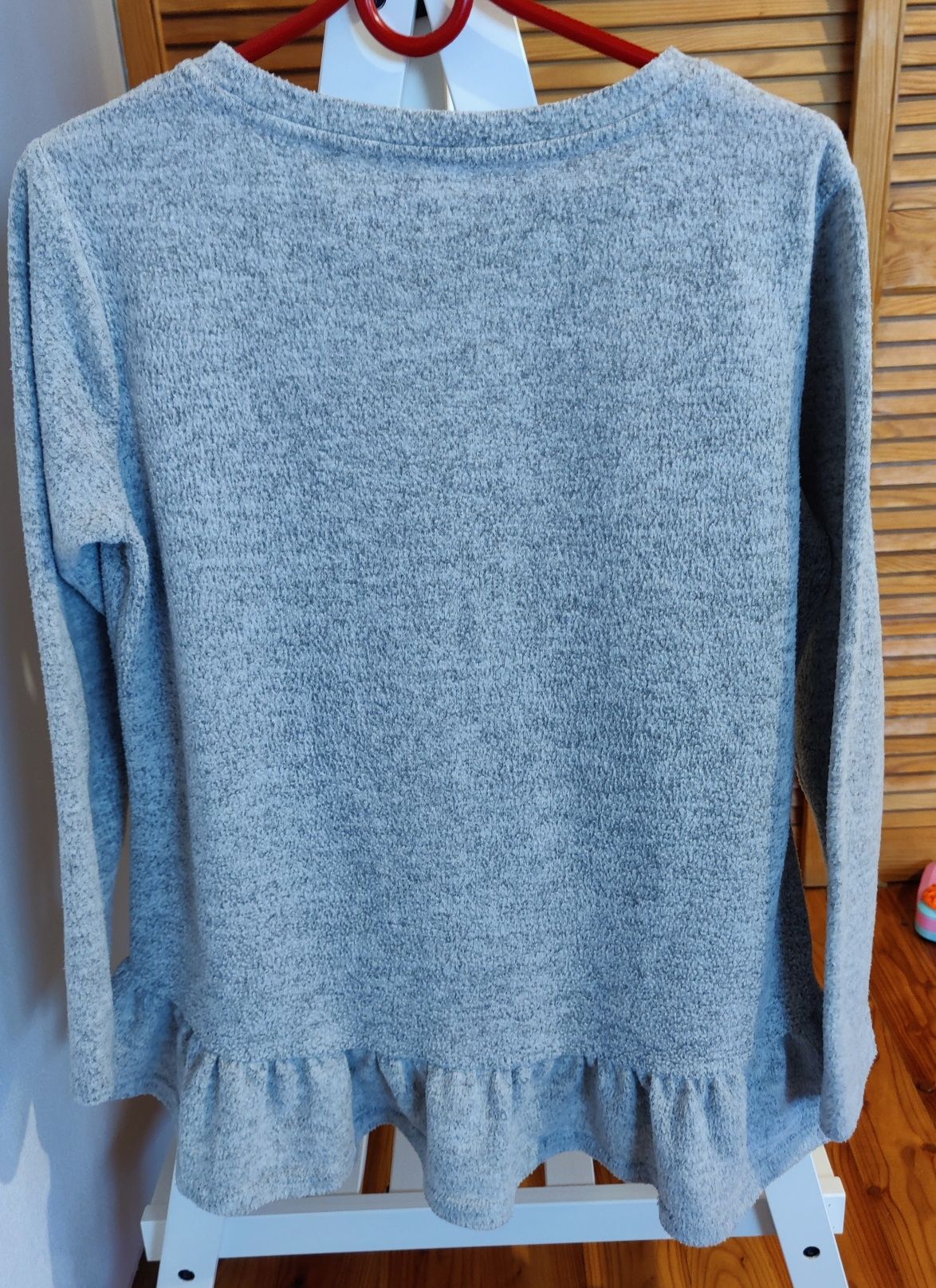 Szara bluzka bluza z falbankami Pepco L 40