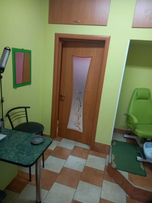 Продаж приміщення 88м2 1/10 м.Чернівці,Проспект