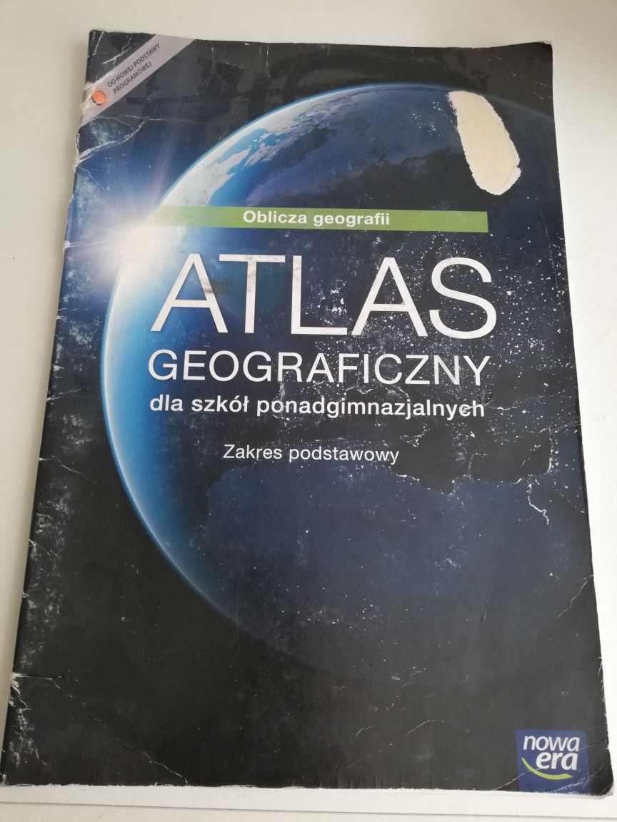 Atlas geograficzny dla szkół ponadgimnazjalnych.