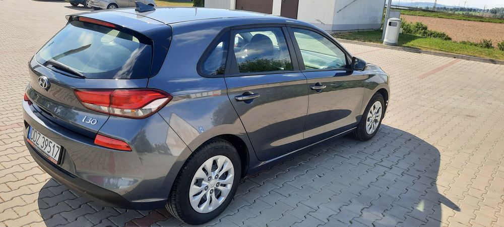 Hyundai I30 1,4 benzyna , zarejestrowany, z małym przebiegiem zadbany