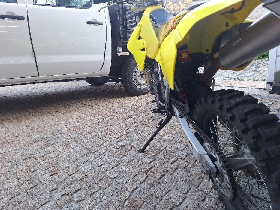 Suzuki DRZ 400 E