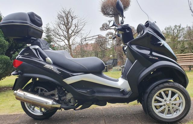 Piaggio MP3 500 Bezwypadkowy