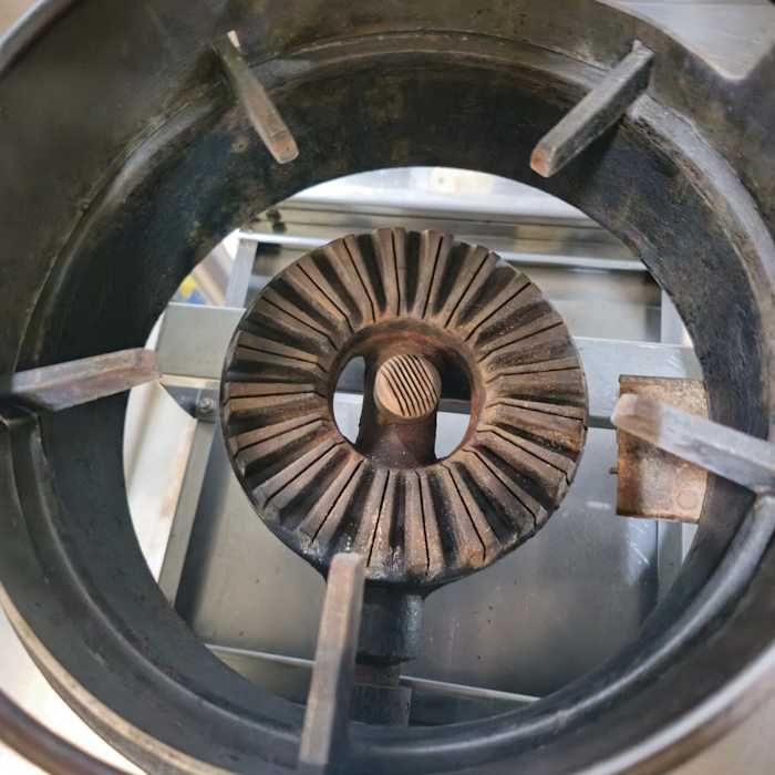 Fogão Wok Navati com 3 queimadores e torneira de água (2000x700x800mm)