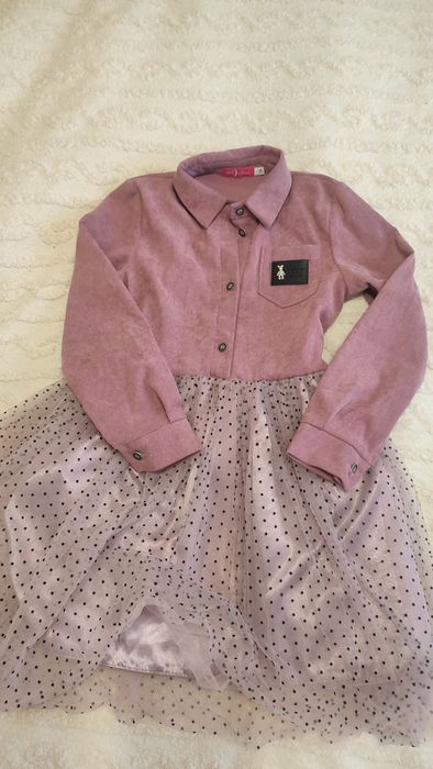 Сукні для дівчаток 134 розмір. Стан ідеальний.