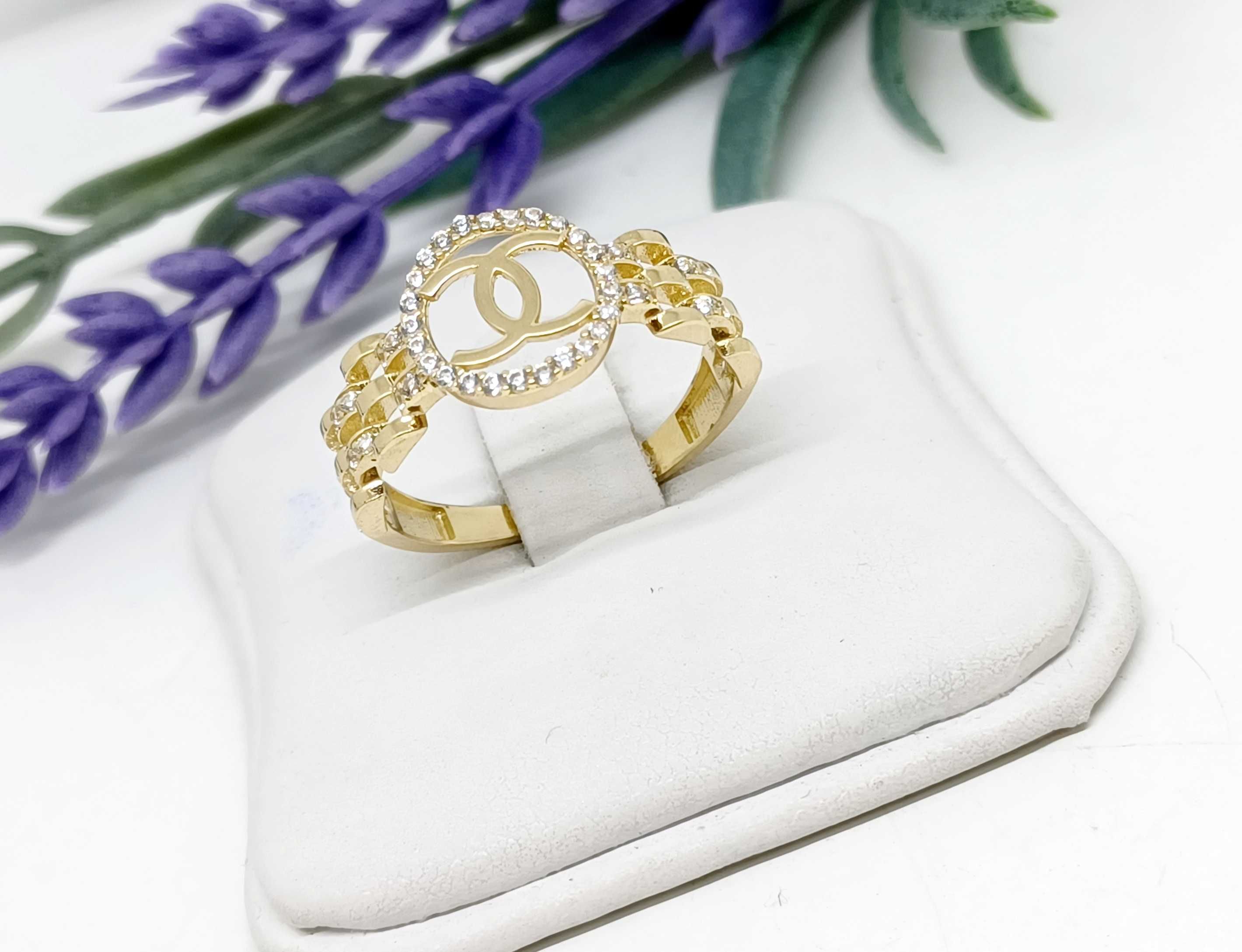 Piękny złoty pierścionek CC p.585