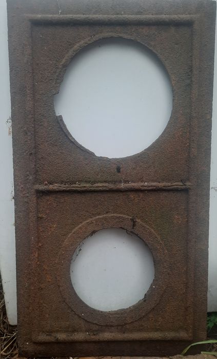 Продам плиту чугунную для дровяной печки 69х38 см