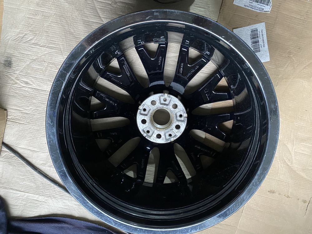 Pojedyncza felga  aluminiowa 20 cali 5 x112 BMW G30 G 31 styling 636