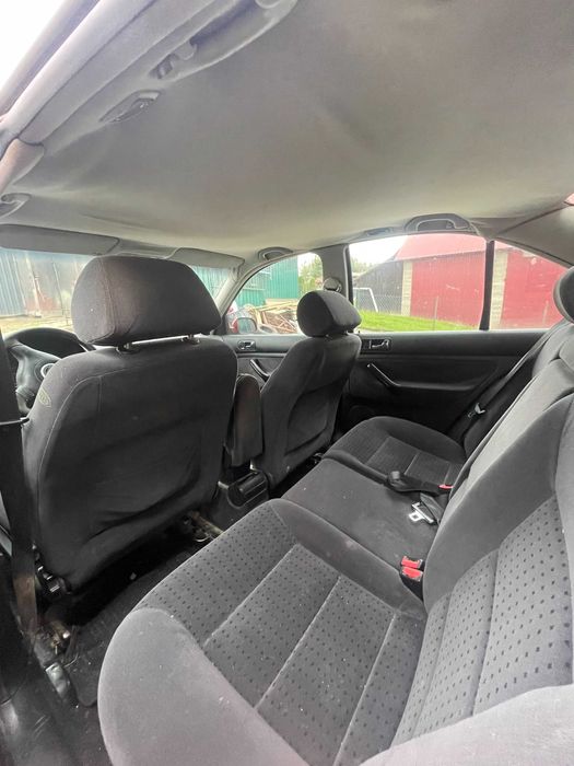 Volkswagen bora 1.6 LPG