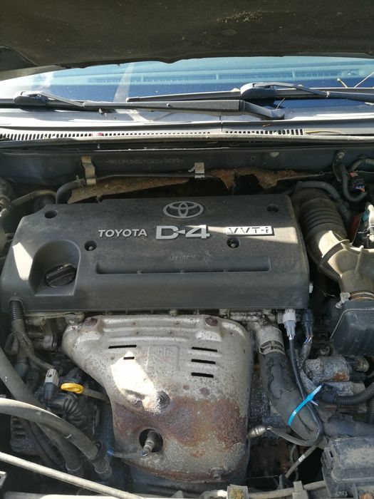 Sprzedam silnik do Toyoty avensis 2005 2.0vvti
