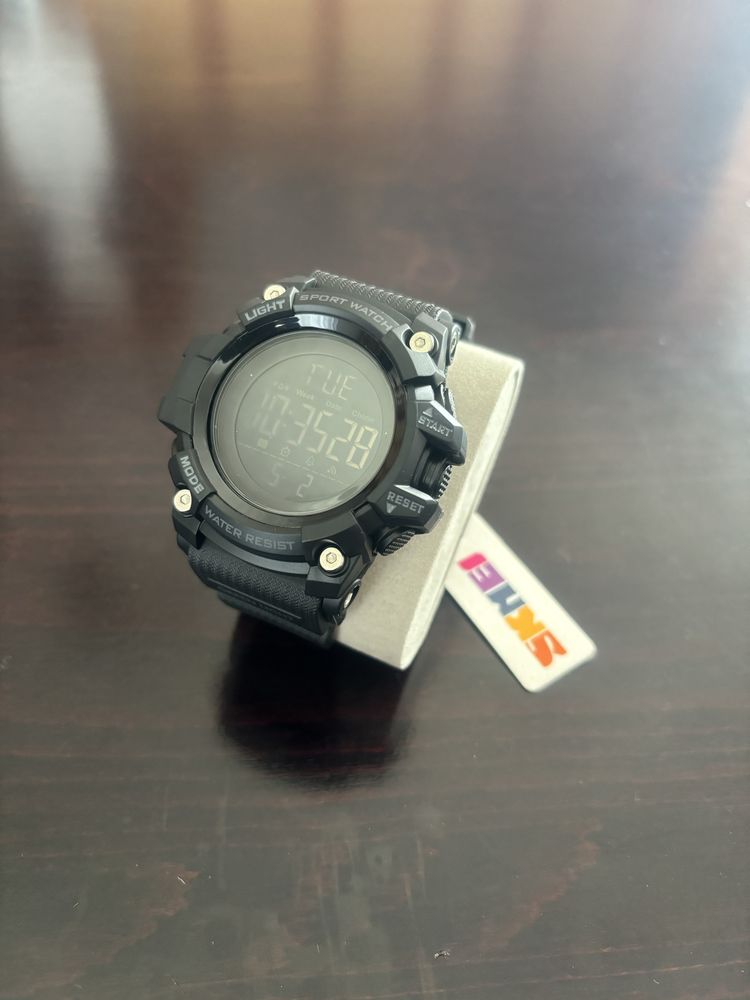 Nowy duzy zegarek elektroniczny Skmei super jakość!