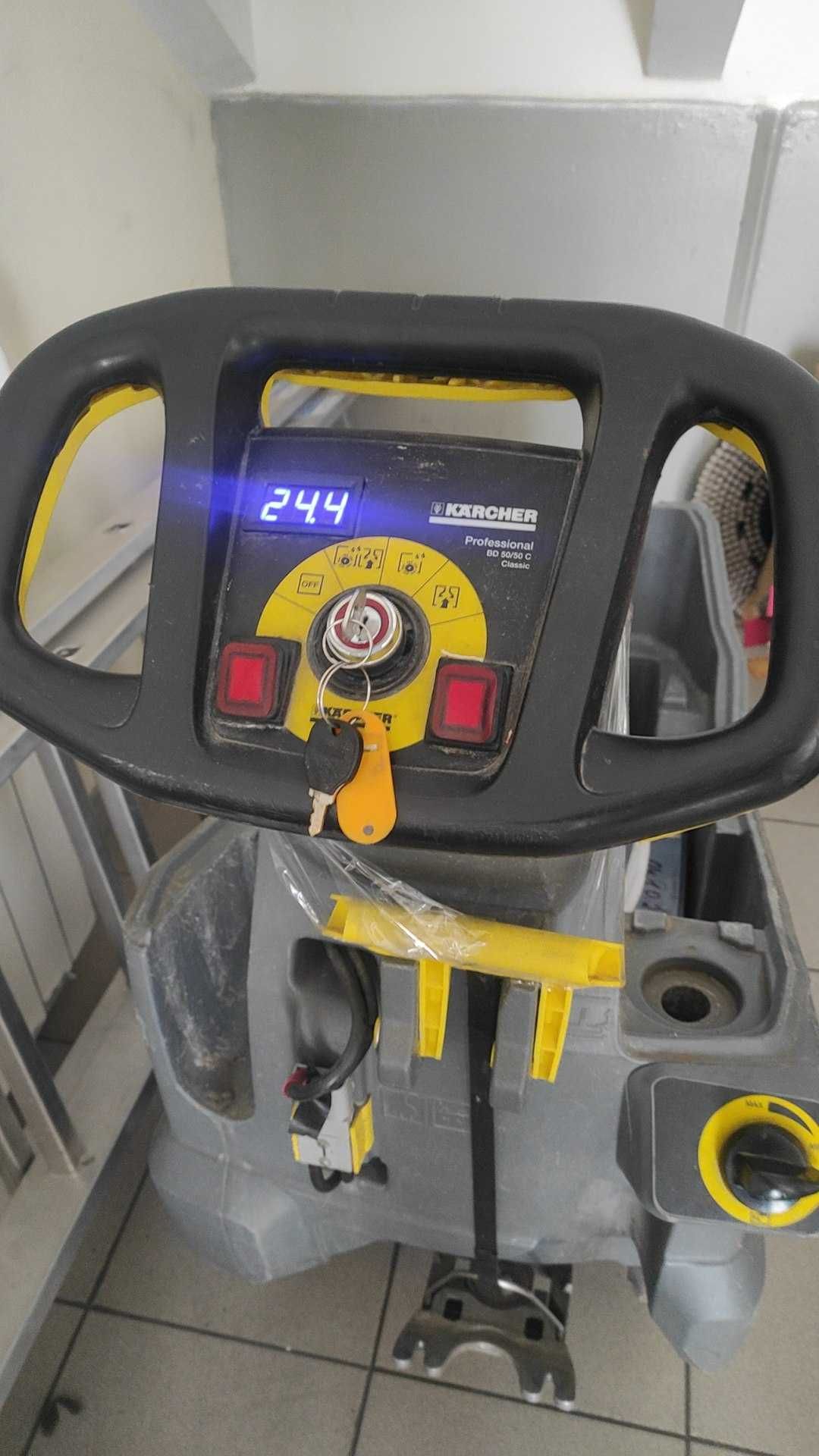 Підлогомийна машина KARCHER 50/50