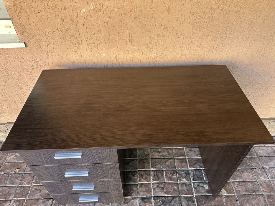 Стол письменный