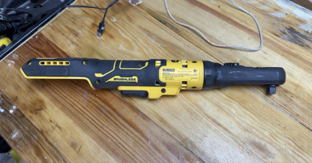Grzechotka akumulatorowa Dewalt DCF510  1/2 3/8   XR 18v