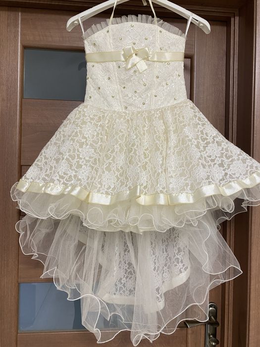 Новорічна святкова сукня 4-6 рочків