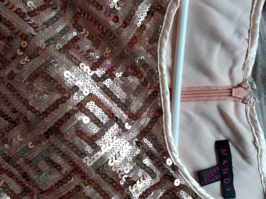 Sukienka koktajlowa sylwestrowa złoty róż