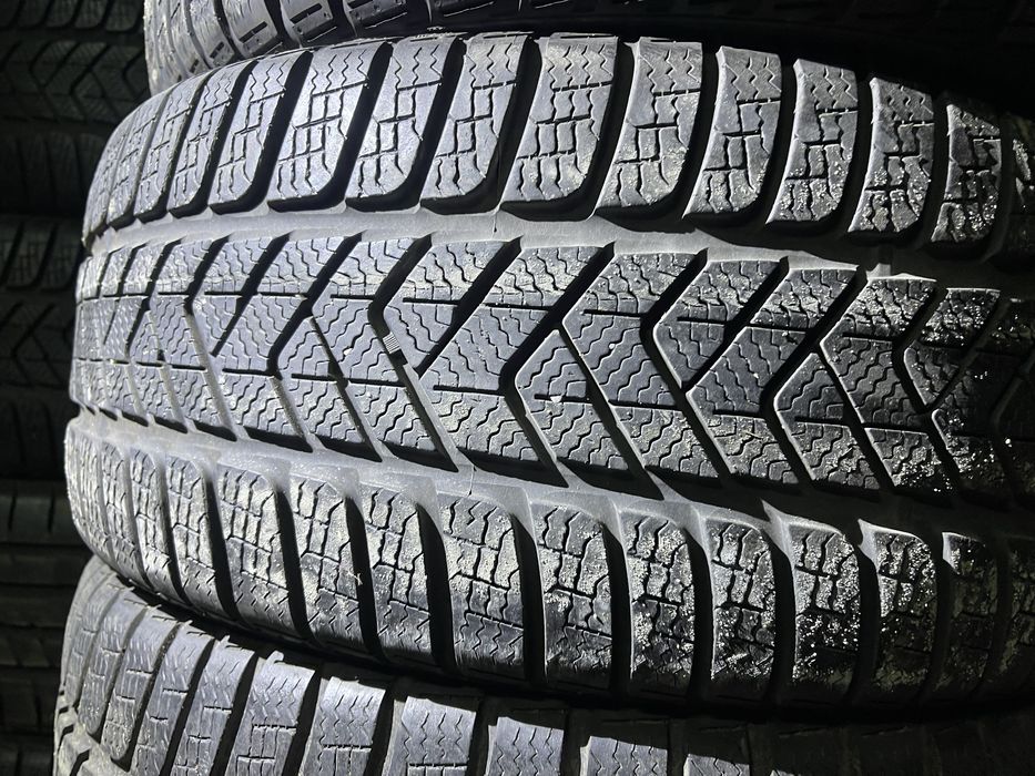 Шини зима 245/45R18 PIRELLI Sottozero3 мягкі 2 або 4шт 7+мм