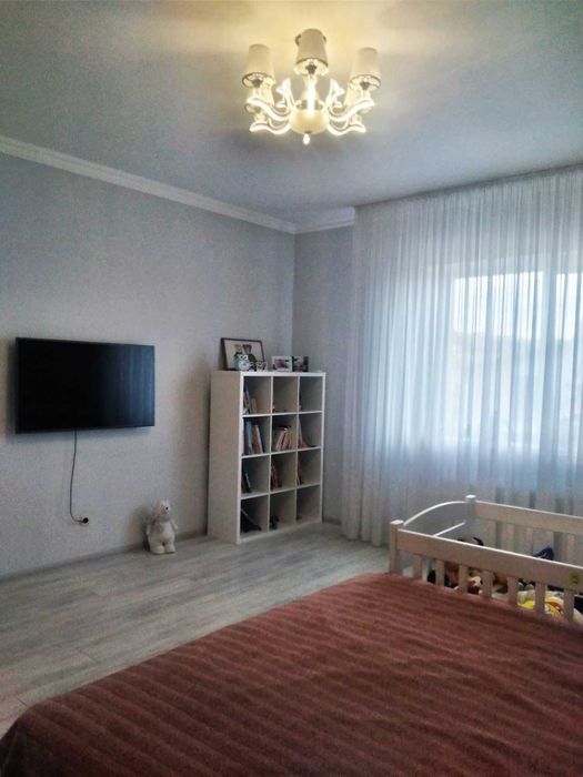 Продам 2 дома на 7 сотках земли на Таирова.