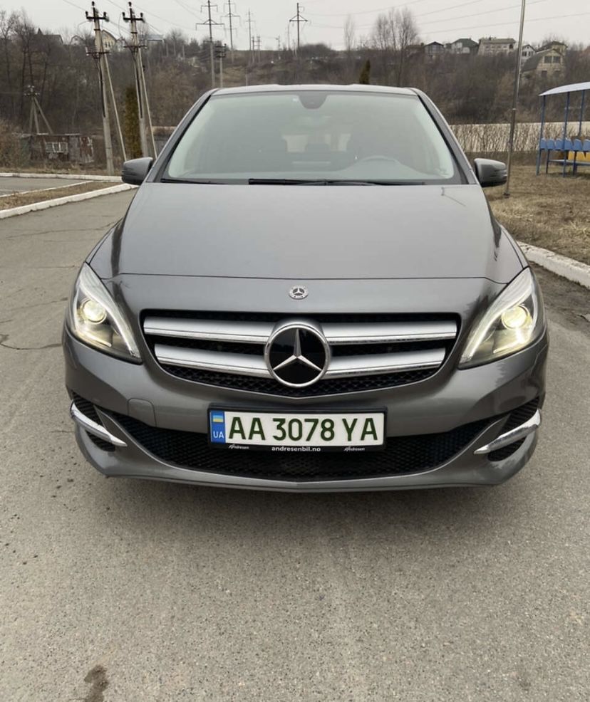 Mercedes-Benz B250E 2017