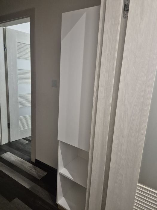 Szafka stojąca regał biały