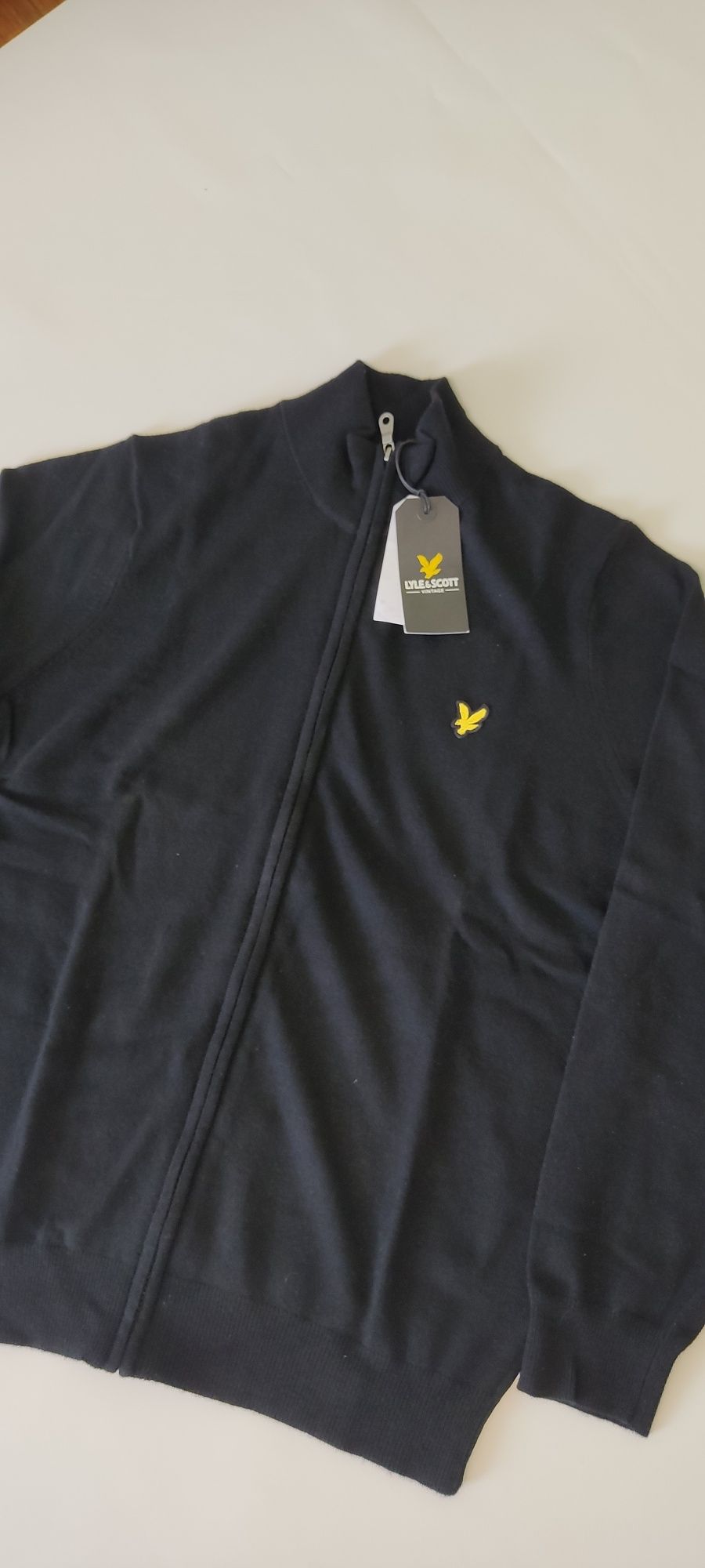Чоловіча зіпка від бренду Lyle Scott з магазинними бірками