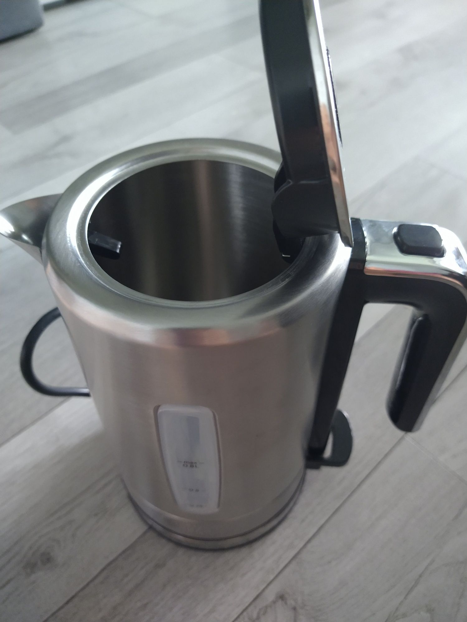 Czajnik elektryczny Russell Hobbs