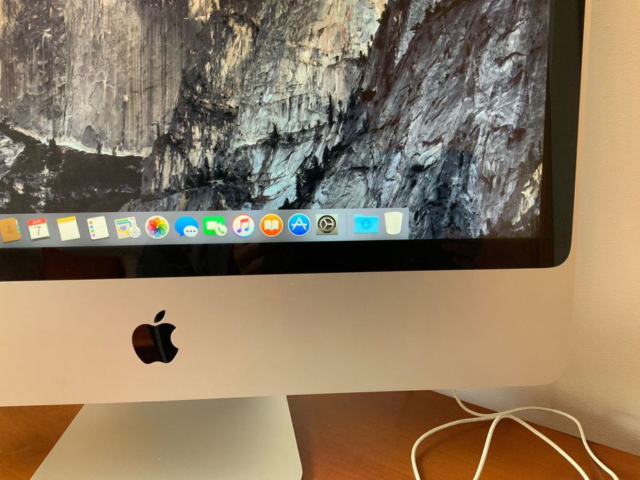 iMac 3.06 GHz intel core 2 Duo, 8 GB, NVDIA 512 MB, track pad wireless