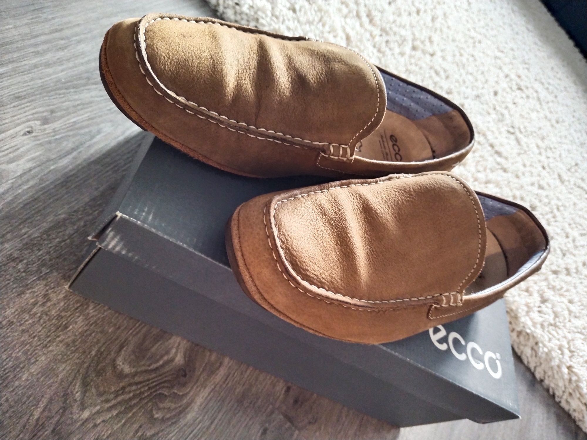 ECCO оригінал,мокасини нубук,топ-сайдери р.43