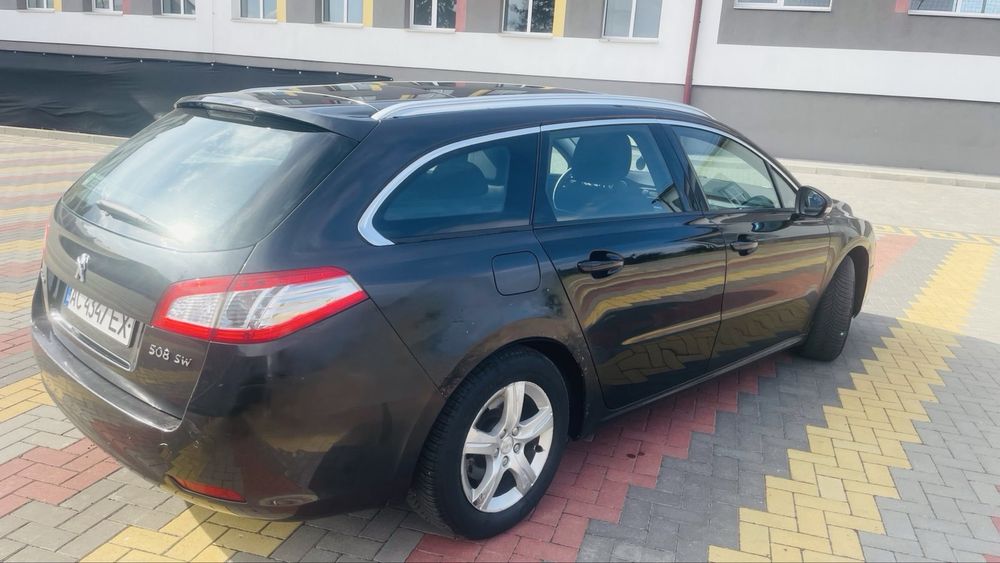 Продам Автомобіль пежо