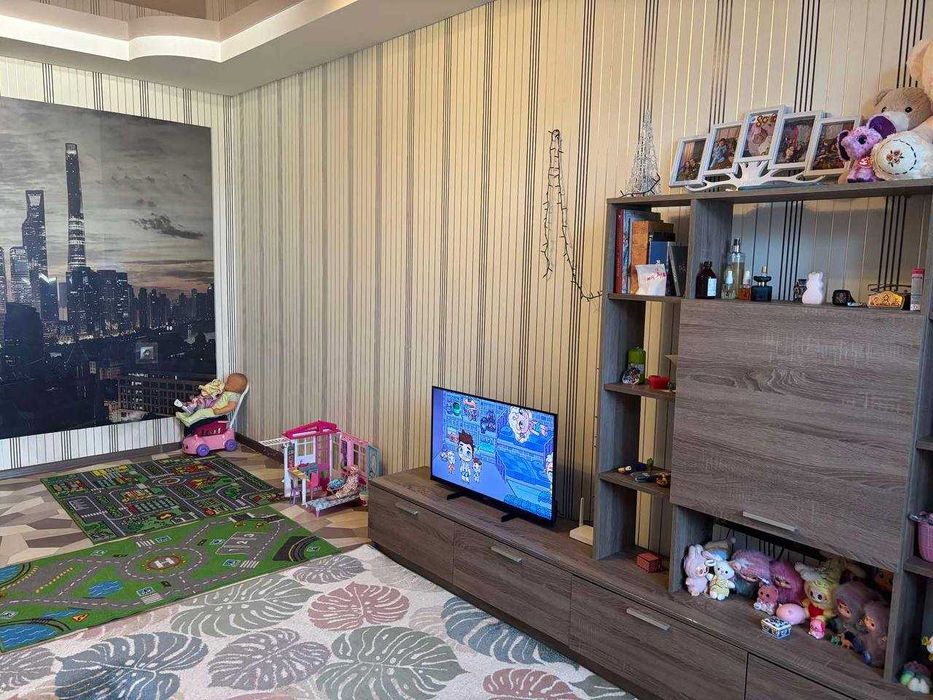 Продам 1к квартиру Метро Индустриальная Кап.ремонт. 5й\9ти